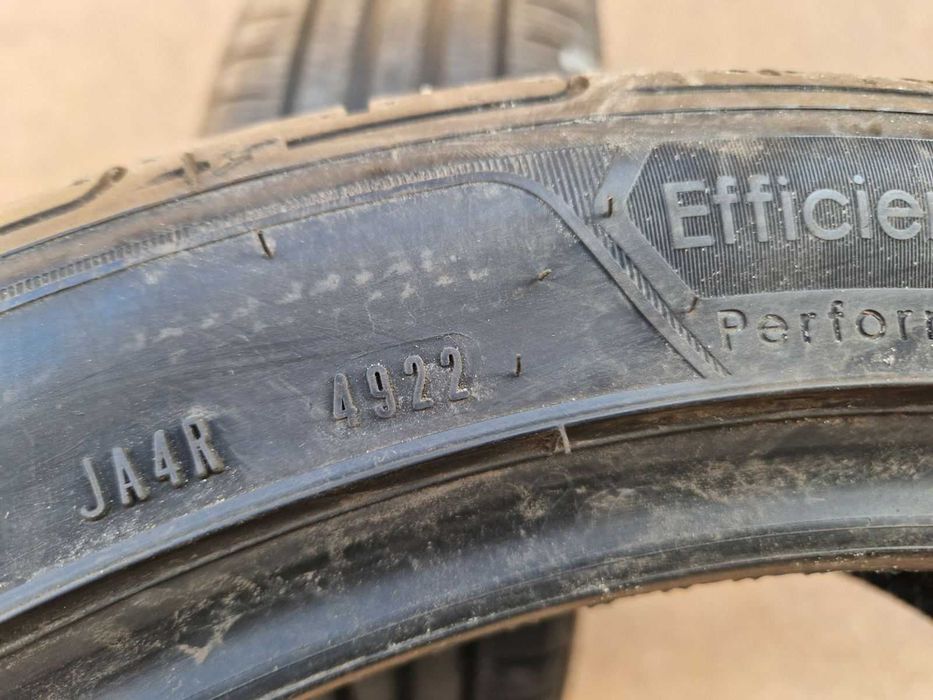 2 Goodyear R20 215/45 Летни гуми  DOT4922