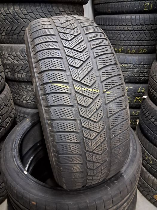 Anvelope second iarna 255 55 R18 2buc Pirelli RFT*