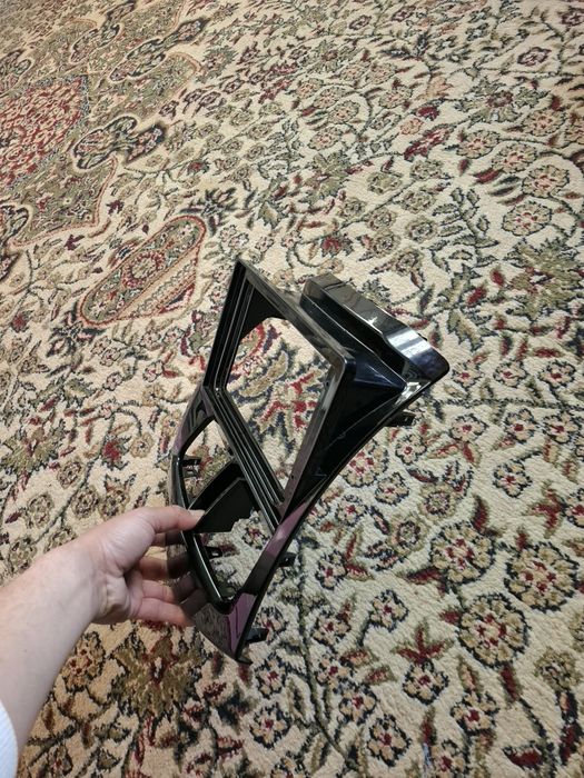 Spark manitor yangisidan ramka sotiladi