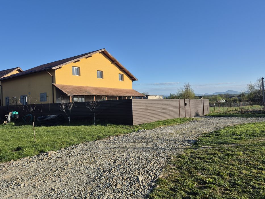 Casă de vânzare în loc Săcălăseni de 398 mp desfasurati