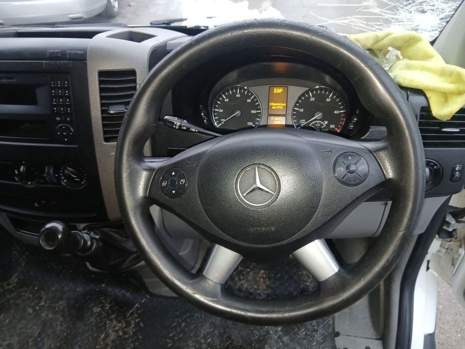 Микробус Мерцедес Спринтер на части