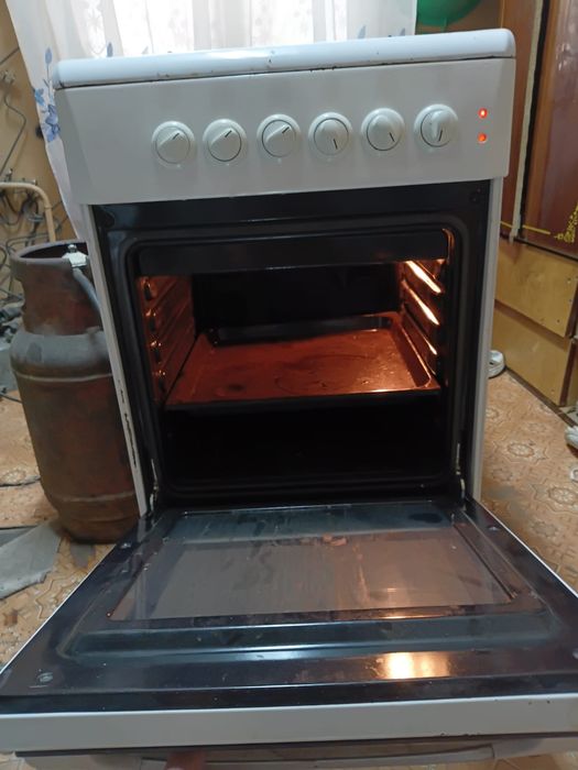 Продам комбенированую плиту BEKO