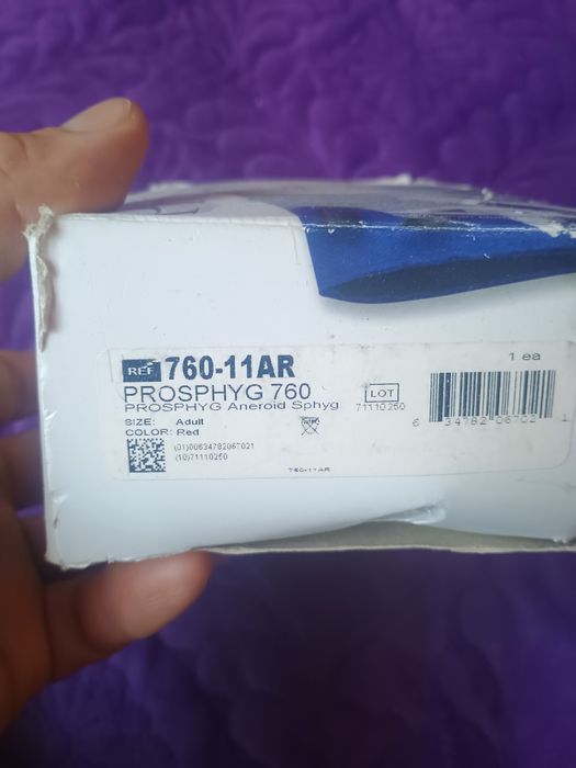 Vând tensiometru model american