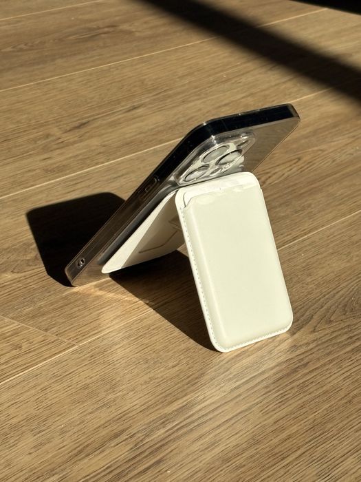 Карт холдер на магните