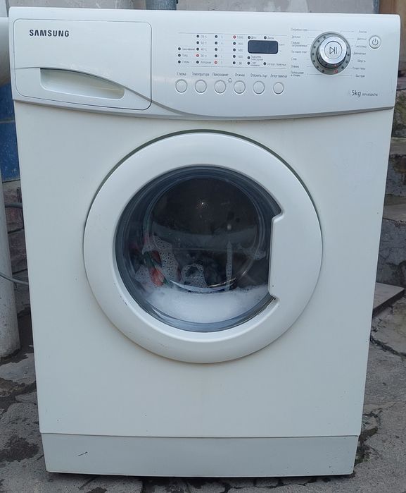 Samsung  kir moshinasi sotiladi.  Стиральная машина самсунг продаётся