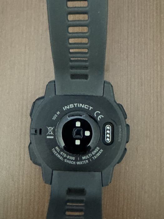 Garmin Instinct nou