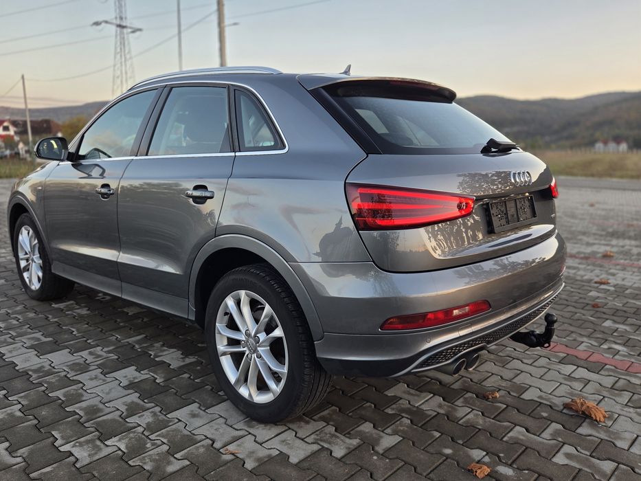 Audi Q3 2.0 TDI * S LINE * Quattro * S Tronic