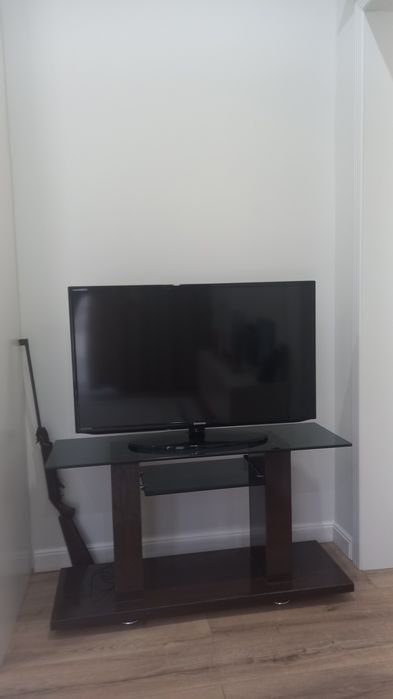 Телевизор Samsung UE40EH5007K