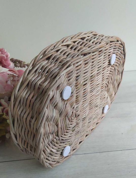 Хлебница плетёная.