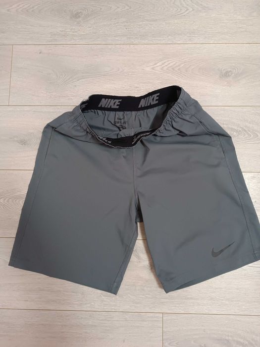 Мъжки дрехи NIKE