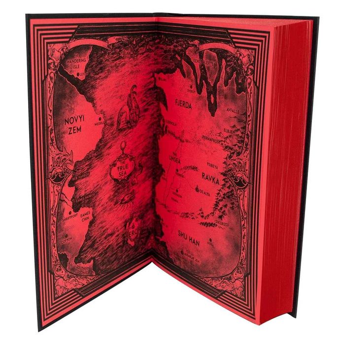 книга на английски Leigh Bardugo - Six of Crows: Collector's Edition