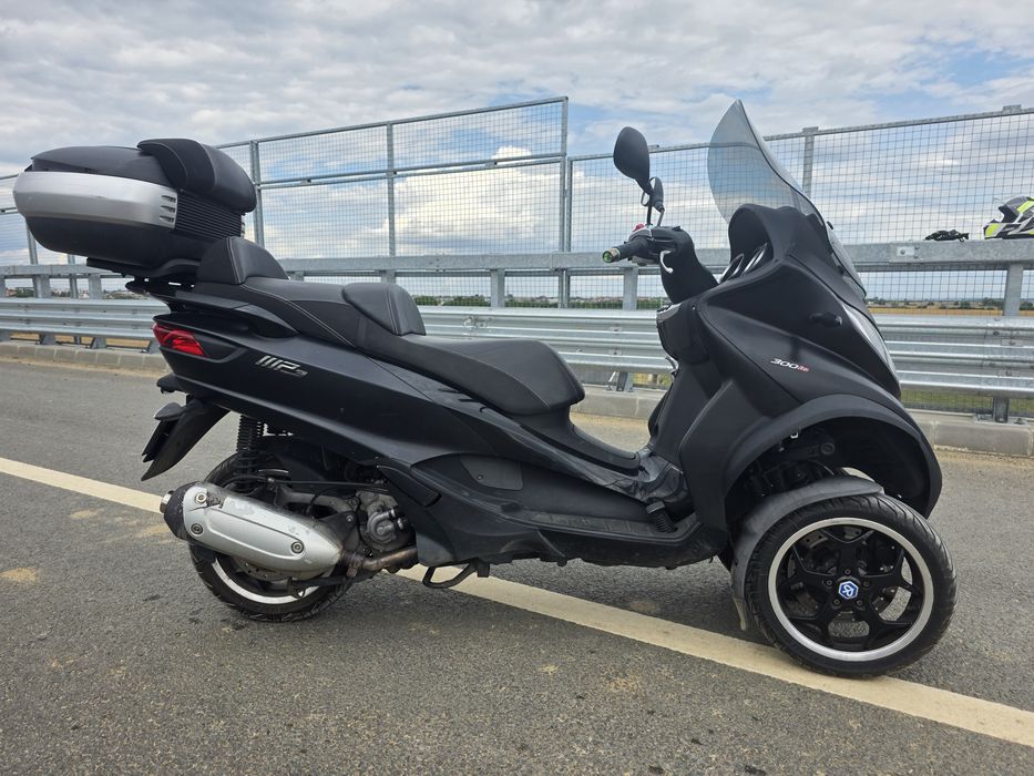 Piaggio MP3. An 2016 Se conduce cu permis cat. B
