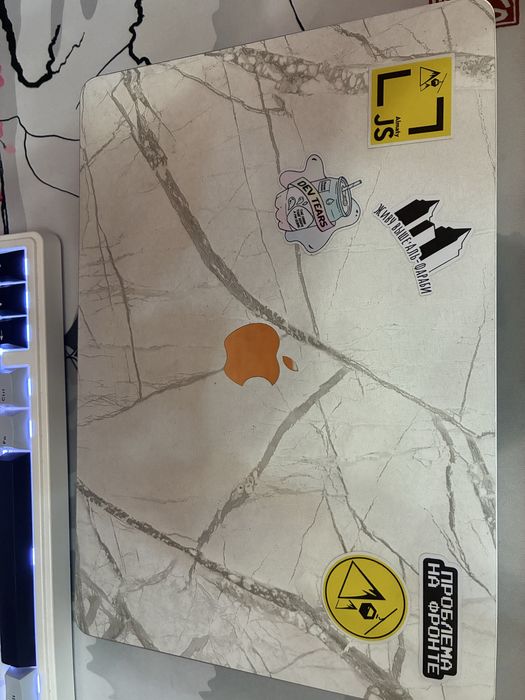 Macbook air m1 2020