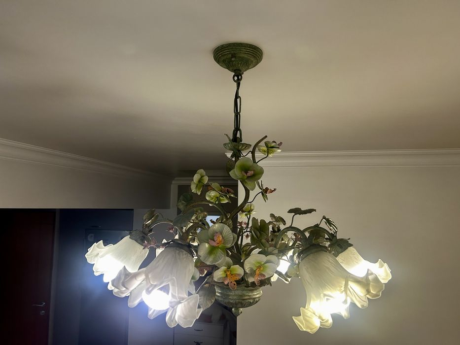 Люстра латунная цветы