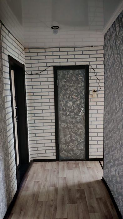 Продам двух комнатную квартиру