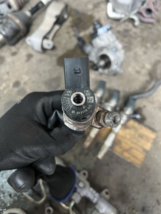 Помпа/дюзи/рейл бмв ф46 218д 150 ( pompa/diuzi/reil bmw 218d 150hp )