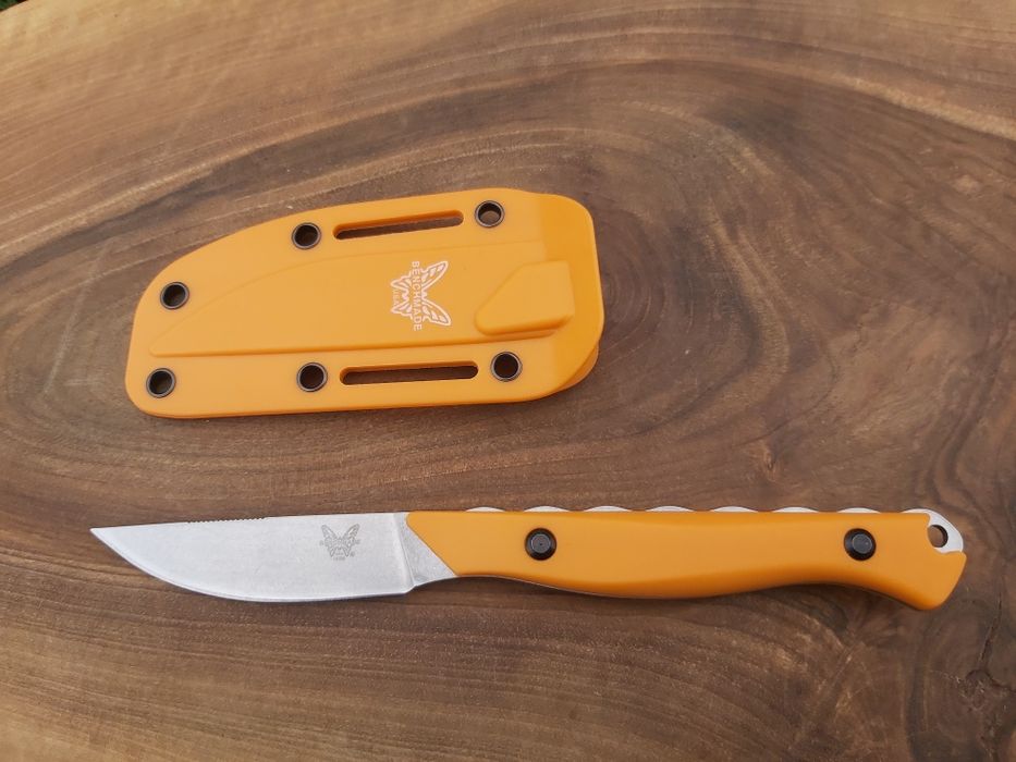 Компактен ловен нож Benchmade Flyway с кания, 2 цвята