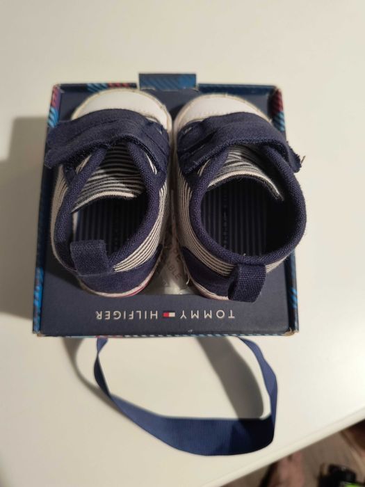 Лот бебешки обувки