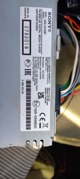 Radio auto  Sony cu microfon incorporat  Digital media player