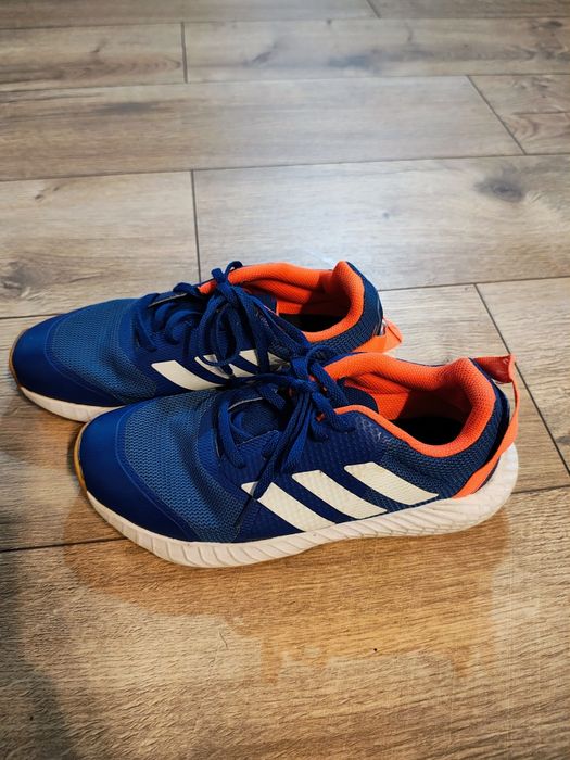 Încălțăminte sport adidas