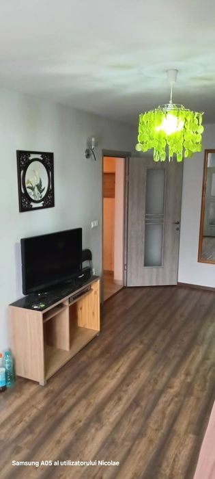 Inchiriez apartament cu o camera