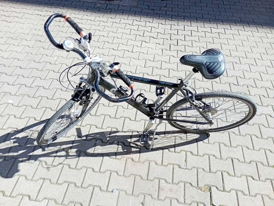 Vând bicicleta in stare buna de folosință.