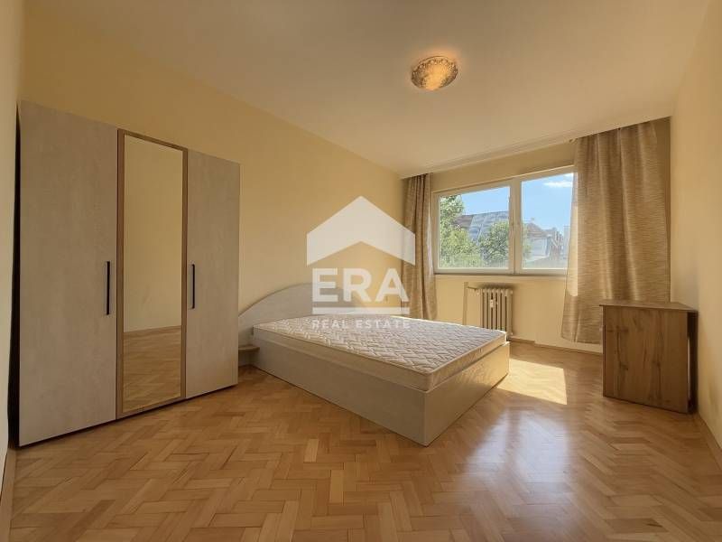 Продава се Тристаен апартамент в София, Гео Милев - 82 кв.м за 3903 €/кв.м - Снимка #2