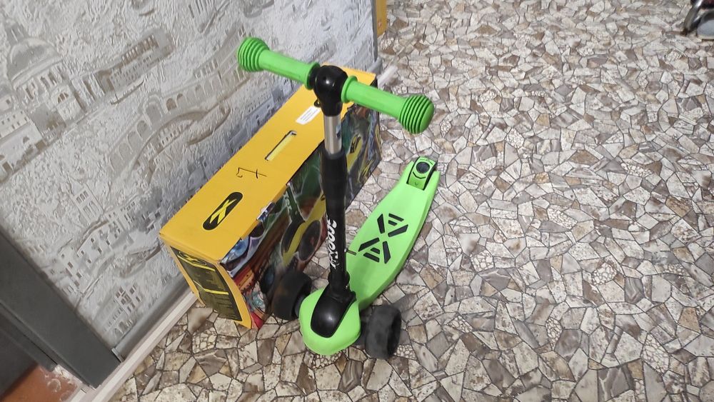 Продается самокат Scooter