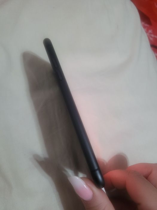 IPhone 11 starea bateriei 100% folosit câteva zile accept orice test.