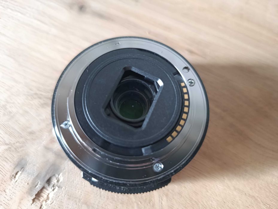 Sony E 16-50 OSS 3.5-5.6 obiectiv