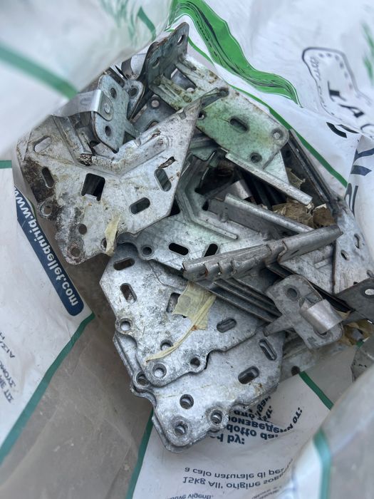 Покривен прозорец Велукс