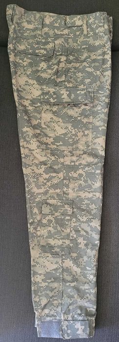Чисто нов зимен камуфлажен панталон (без подплата) размер ХL