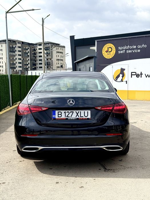 Mercedes-Benz C200d 2023 Hybrid, Full LED, Navi, Impecabil