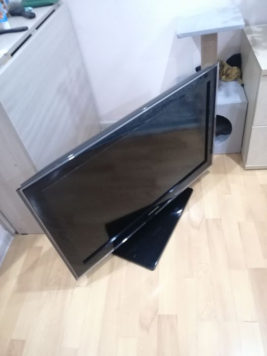 Телевизор SAMSUNG