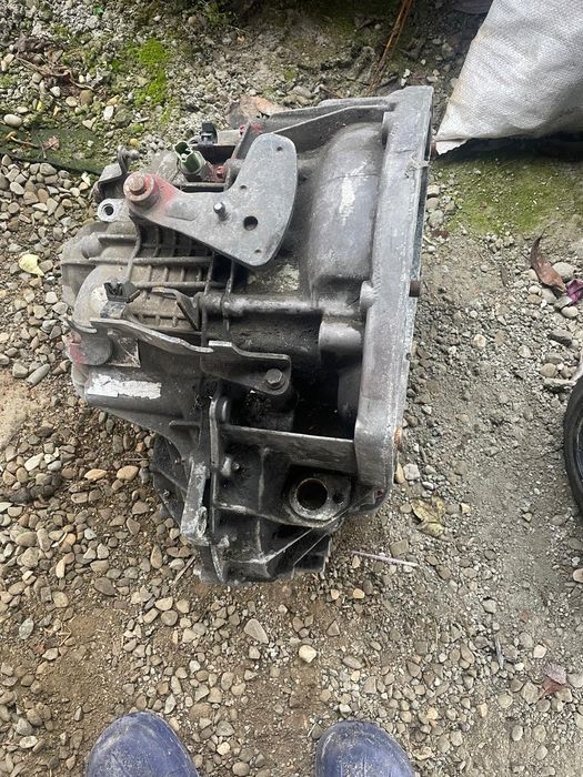 Cutie viteze laguna 2