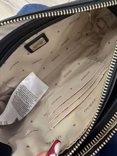 Дамска четна чанта GUESS