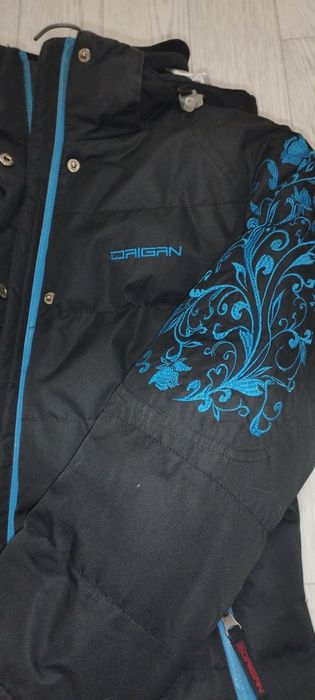 Женская куртка ( мембрана)