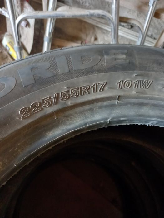Бу колесо 225 55 R17 3шт