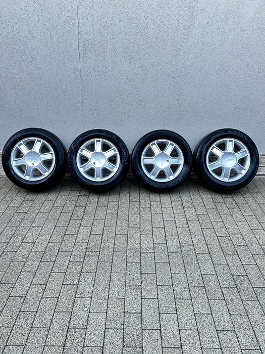 Vand 4 jante cu anvelope 450 lei