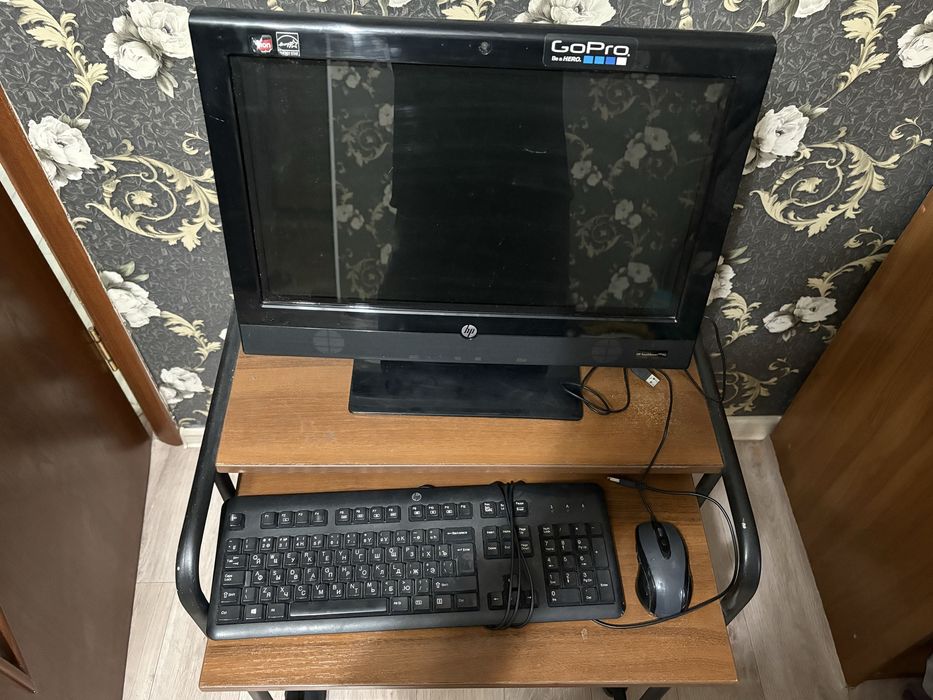 моноблок с столом