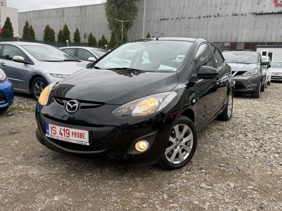 MAZDA 2 2011 — imagine 1
