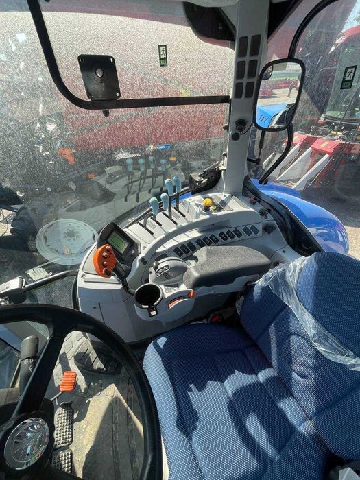 New Holland T7.260 traktori sotiladi, ishlagan