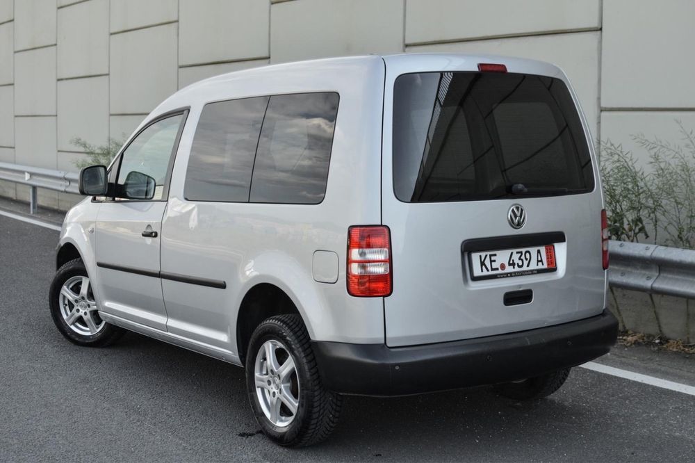 Volkswagen Caddy 4x4 2.0 Tdi 110Cp —4x4-Euro5-2014-4Motion-Clima-2Locuri-Webasto—