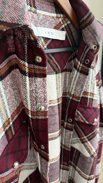 IRO Hatik карирана риза букле