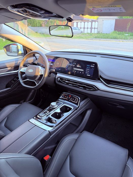 Продам Jac JS6 2023 год