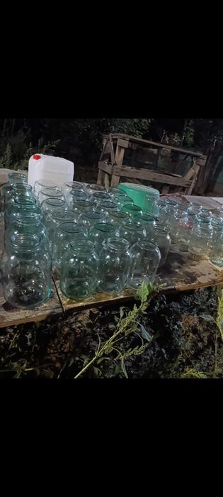 Продам банки- стеклянные