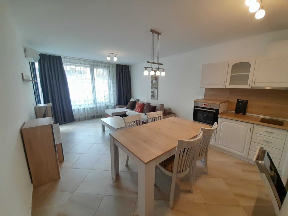 Дава се под наем Тристаен апартамент в София, Център - 90 кв.м за 612 € - Снимка #1