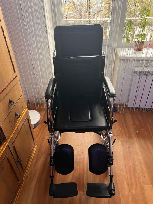 Продам инвалидное кресло.