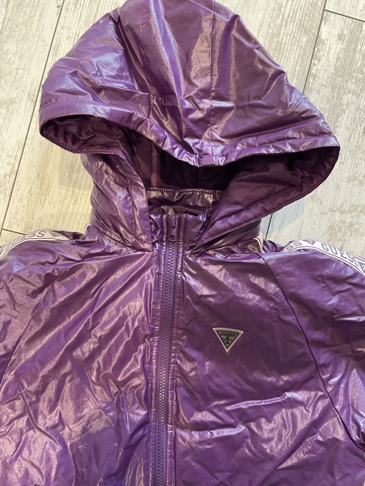 Яке guess лилаво