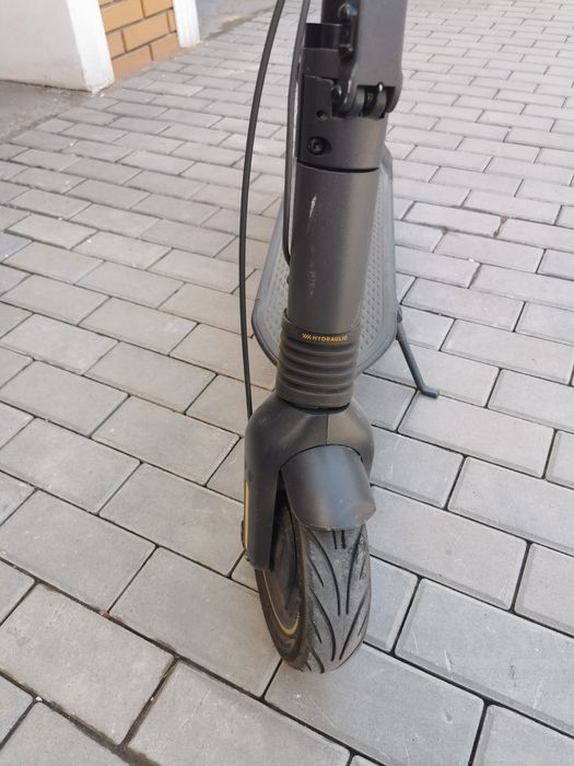 Ninebot Kick Scooter MAX G2